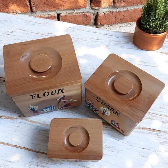 MCM Vintage Set of 3 Hand-Painted Wooden Nesting Canisters – Made in Jap… - Picture 2 of 13